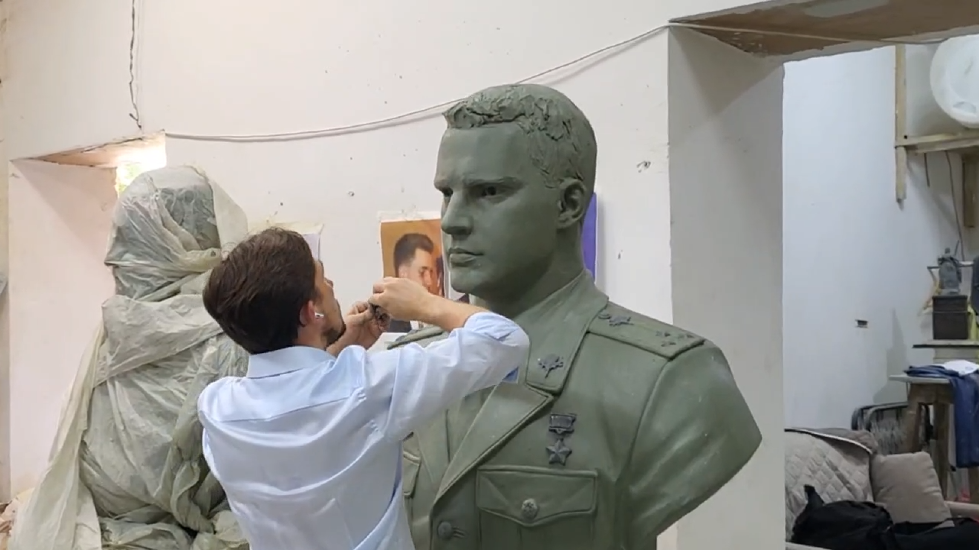 герой россии валерий попов, скульптор Чебаненко, аллея героев, Герои России Власиха, Валерий Попов Власиха,