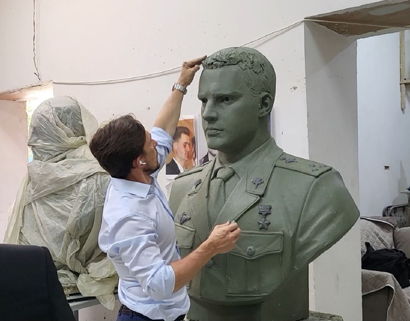 герой россии валерий попов, скульптор Чебаненко, аллея героев, Герои России Власиха, Валерий Попов Власиха,