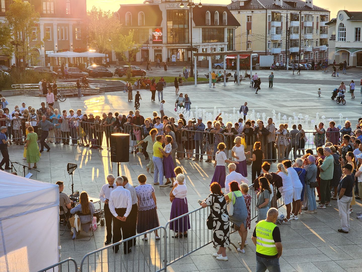 ногинск, общество, жители, праздник, активное долголетие, танцы, оркестр, богородский городской округ,