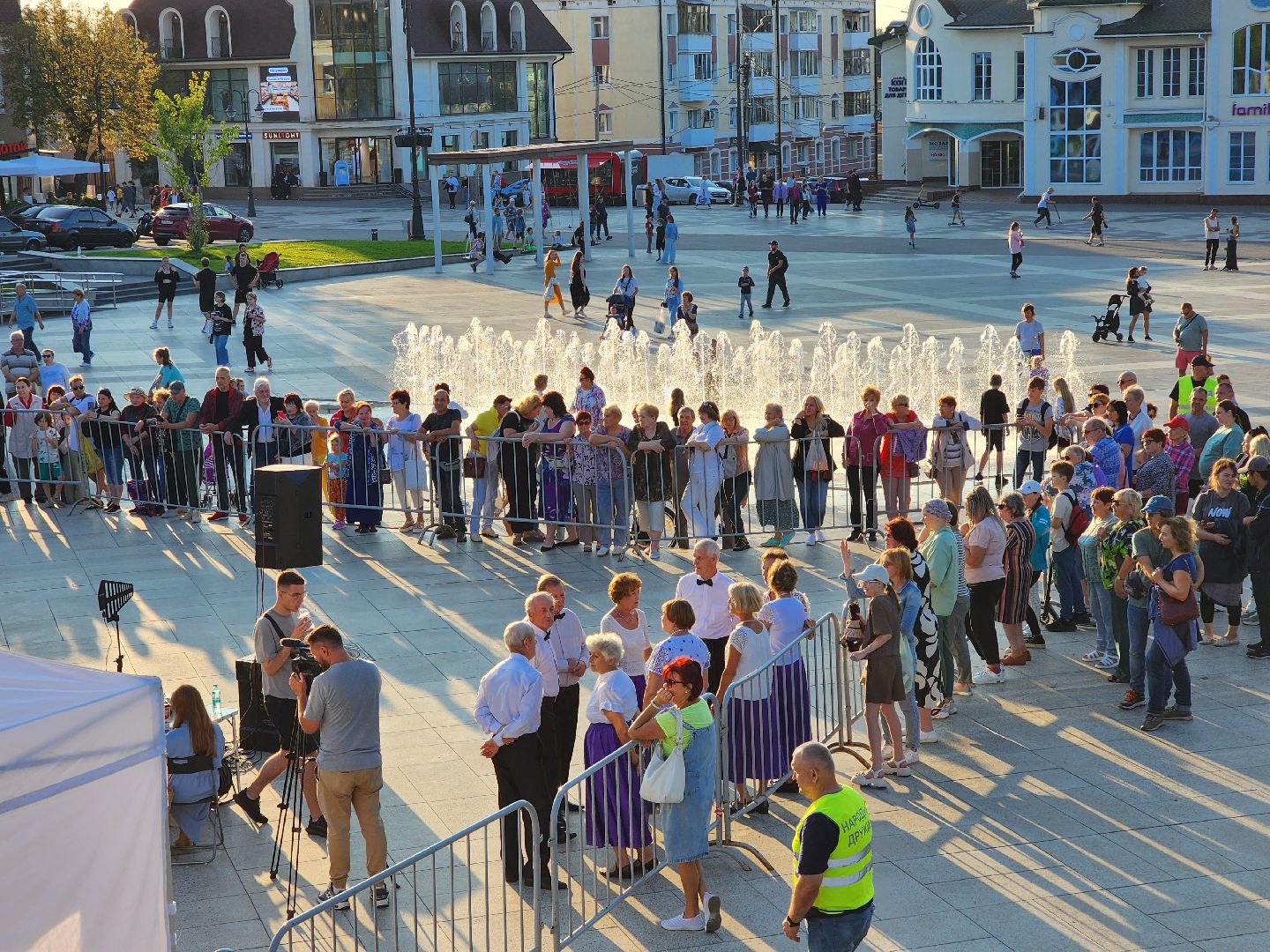 ногинск, общество, жители, праздник, активное долголетие, танцы, оркестр, богородский городской округ,