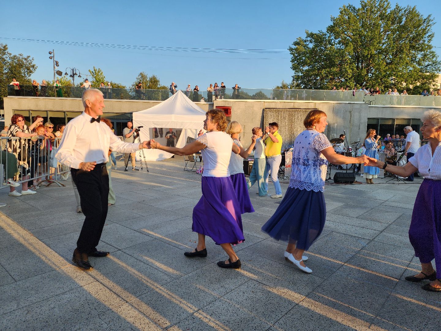 ногинск, общество, жители, праздник, активное долголетие, танцы, оркестр, богородский городской округ,