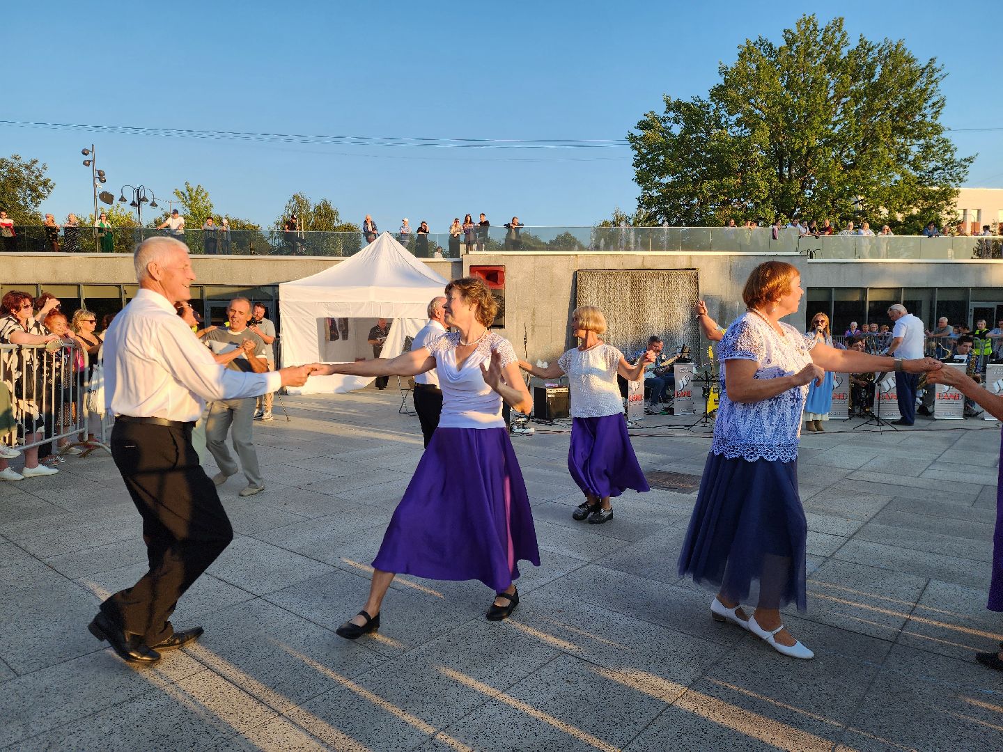 ногинск, общество, жители, праздник, активное долголетие, танцы, оркестр, богородский городской округ,