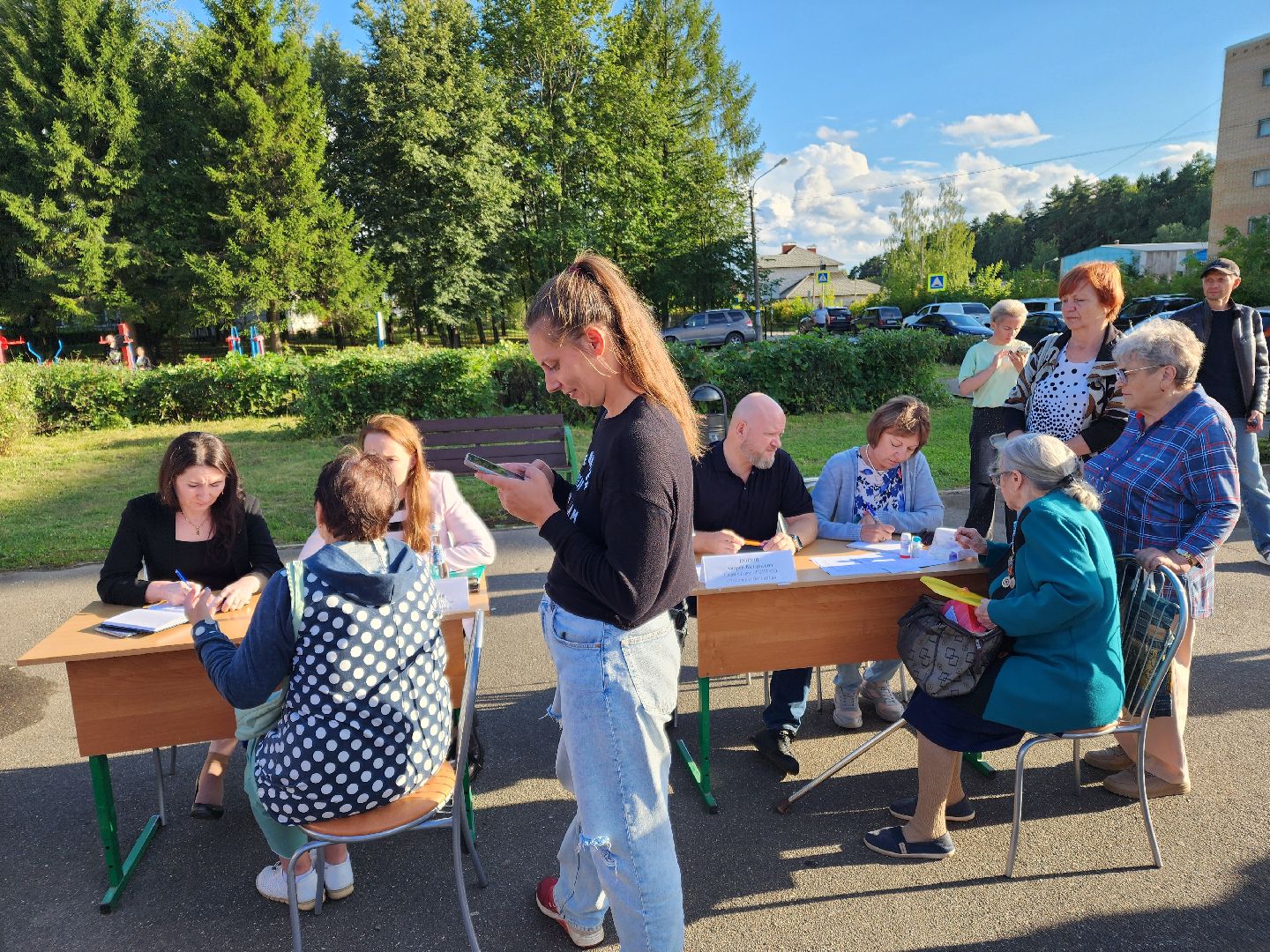Чехов, село новый быт, выездная администрация, встреча с жителями, многодетная мать, медицинские услуги, прописка, земельный участок, минздрав мо,