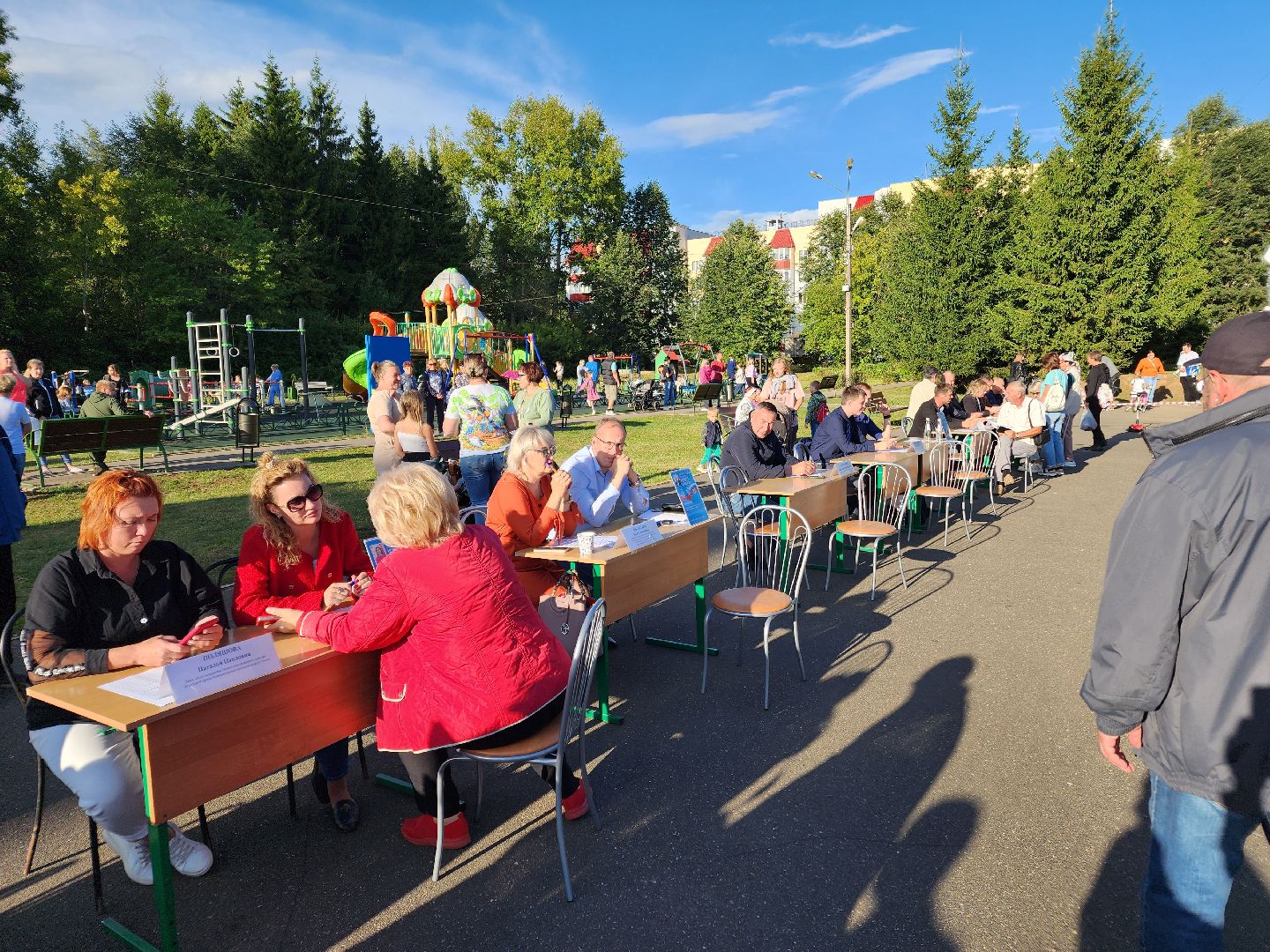 Чехов, село новый быт, выездная администрация, встреча с жителями, многодетная мать, медицинские услуги, прописка, земельный участок, минздрав мо,