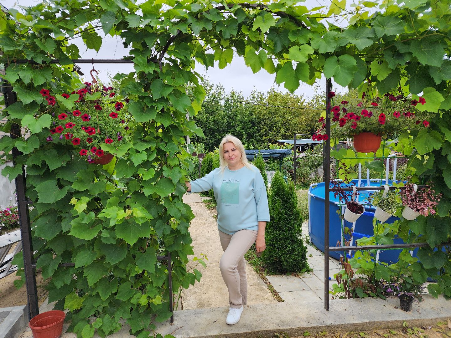 Чехов, село Новый быт, школа, учитель биологии, Вера Чепухалина, региональный конкурс, лауреат, победители, премия губернатора Московской области,