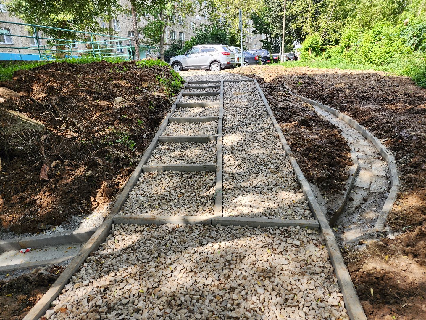 Чехов, улица Дружбы, комплексное благоустройство, двор, дворовая территория, парковки, проезды, тротуары, пешеходная дорожка, формирование комфортной городской среды,