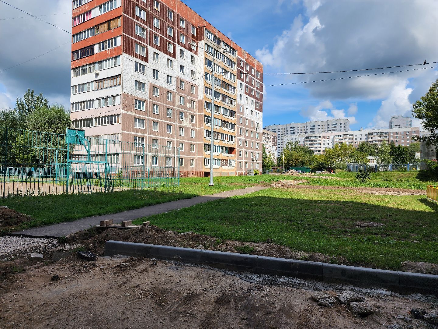 серпухов, улица новая, благоуйстройство, дворовая территория, жители, депутат,