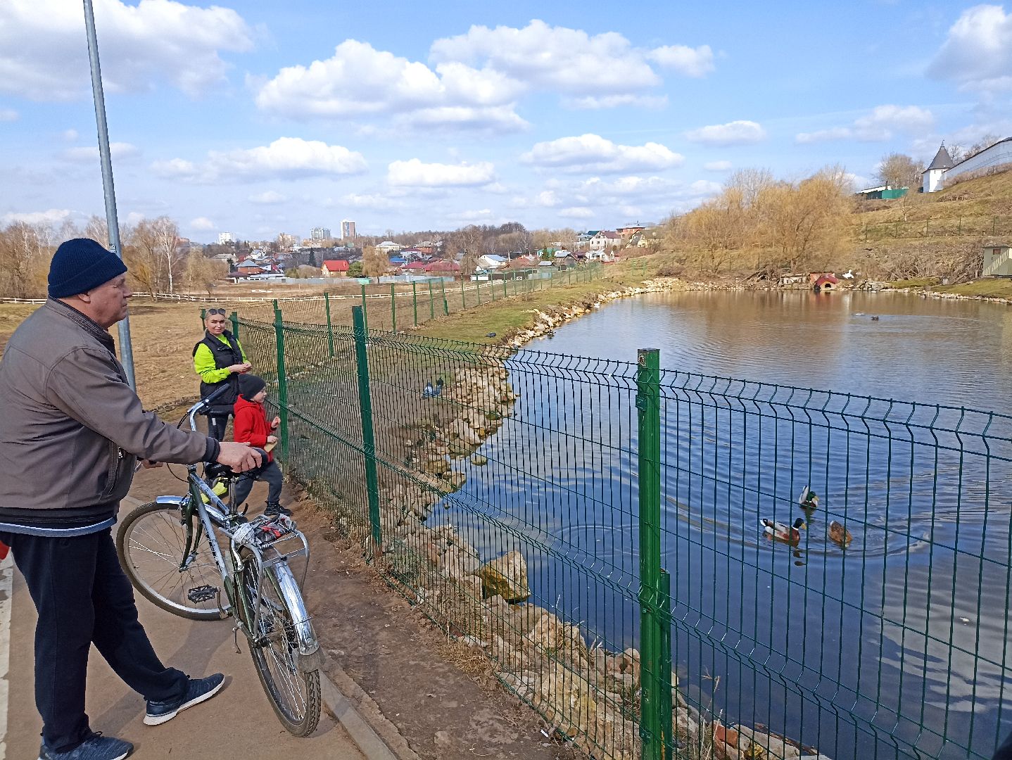 Серпухов, Подмосковье, утки, карпы, парк, монастырь, весна