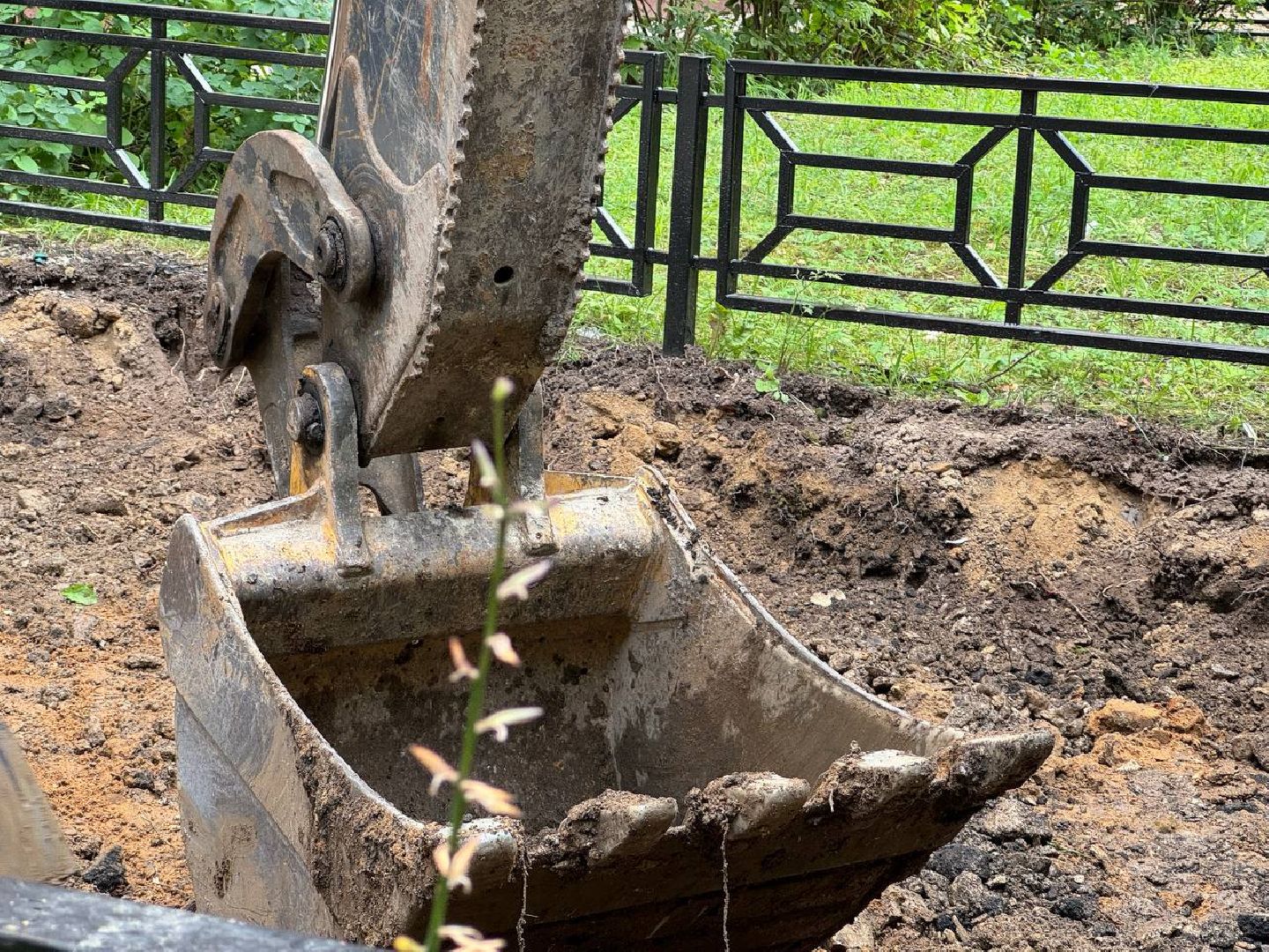 двор асфальт, подьезды, городской округ восход, бригада,