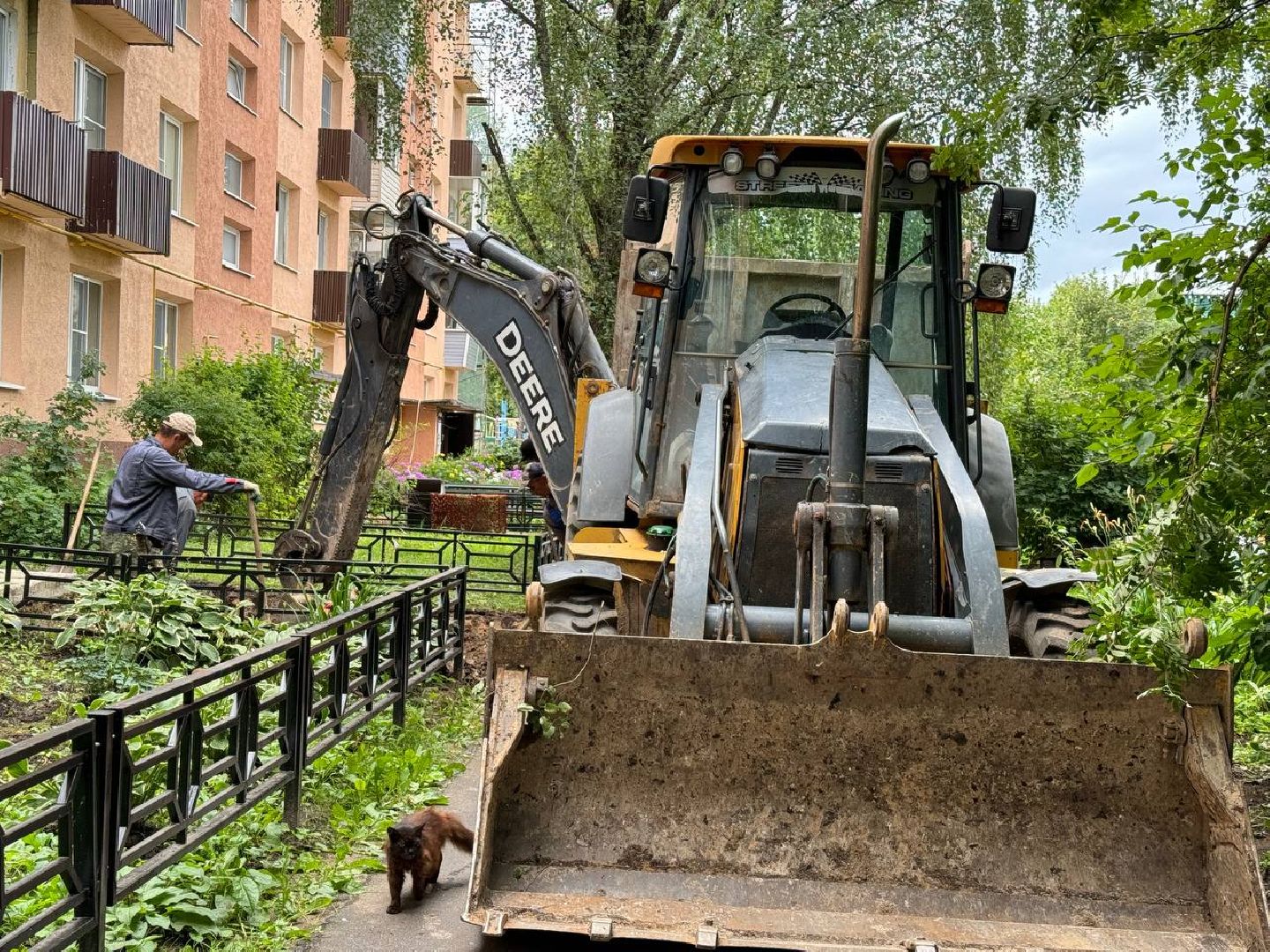 двор асфальт, подьезды, городской округ восход, бригада,