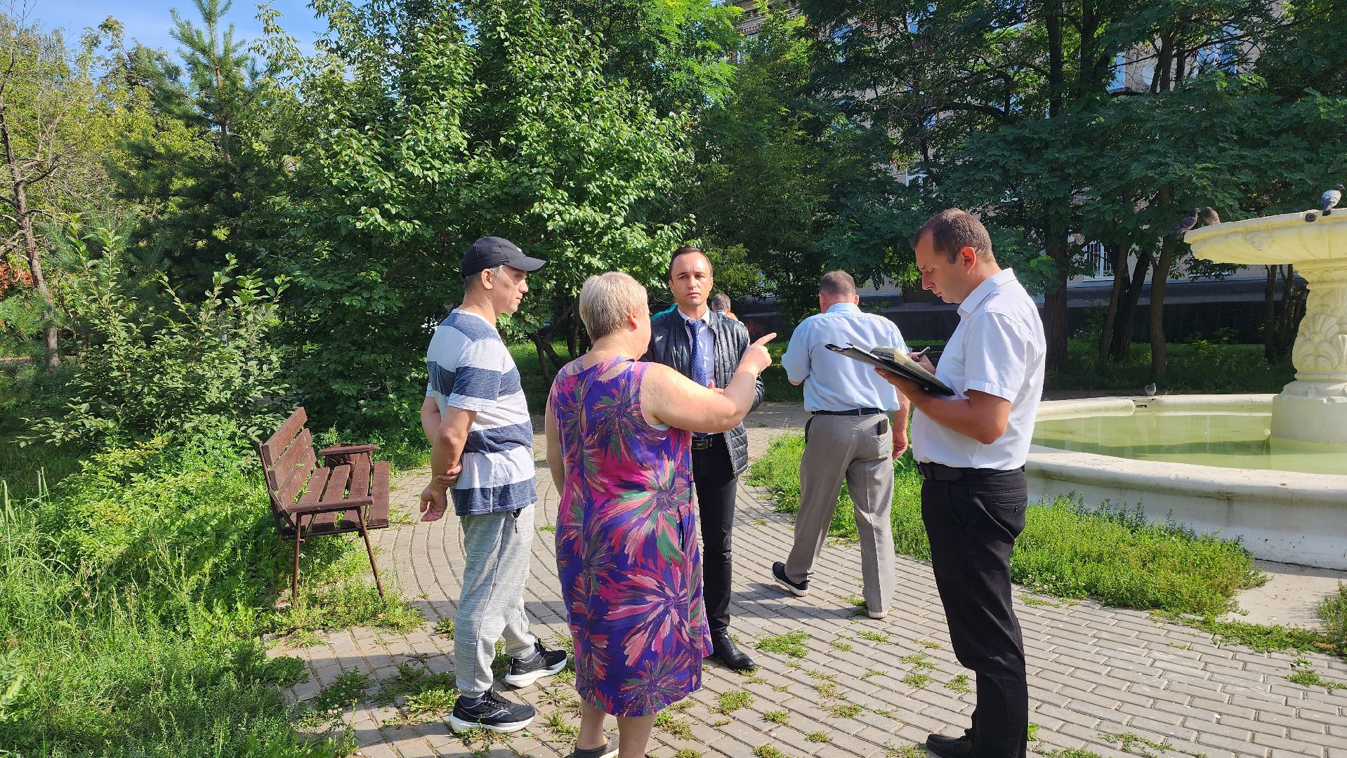 пешие обходы, заместитель главы, Григорий Грибанов, дворовые территории, ул пушкина, ул ломоносова, ул маяковского,