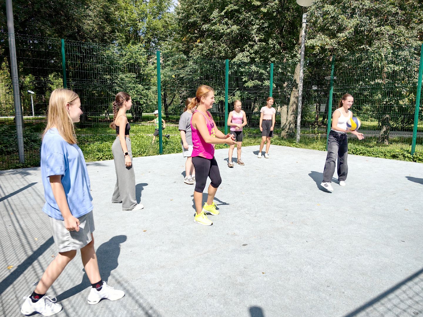 спортивные игры, волейбол, игры во дворе, лето, каникулы, звездный городок,