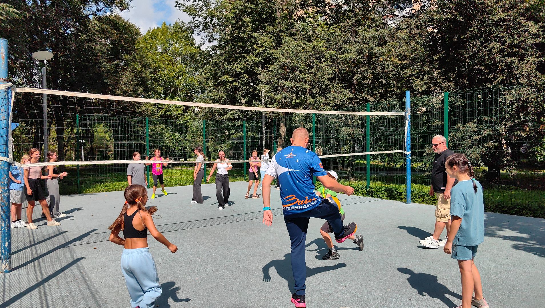 спортивные игры, волейбол, игры во дворе, лето, каникулы, звездный городок,