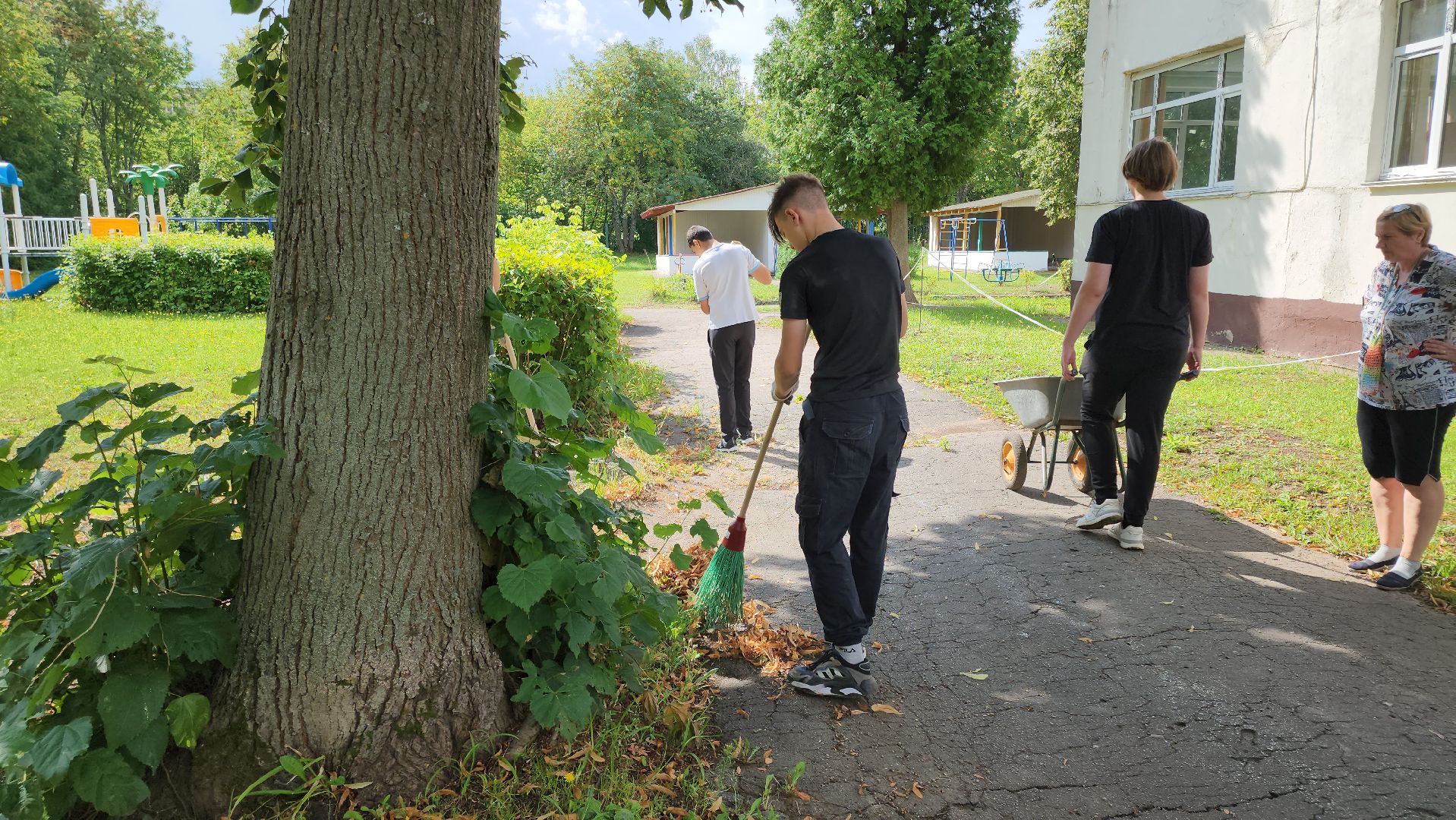 кашира, трудовой лагерь, летние каникулы, детский экологический центр, уход за животными,