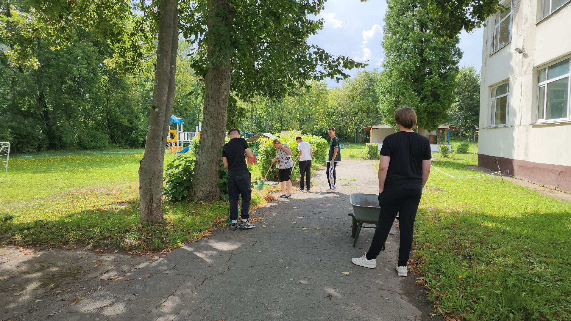 кашира, трудовой лагерь, летние каникулы, детский экологический центр, уход за животными,