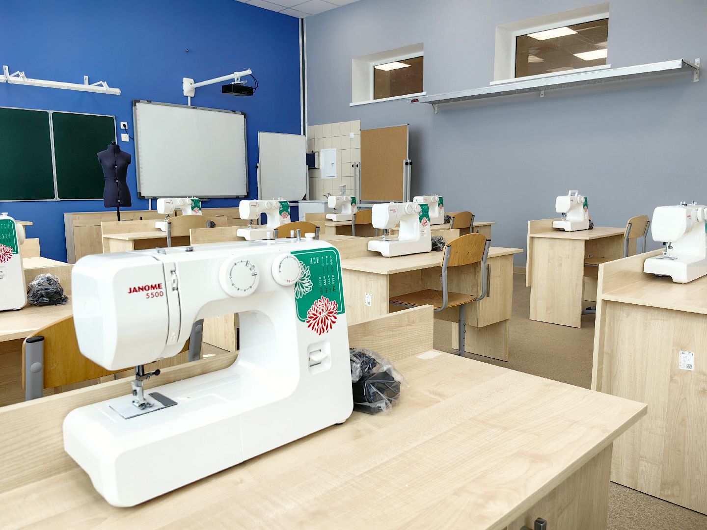 новая школа, кадетский класс, оснащение классов, щёлково,