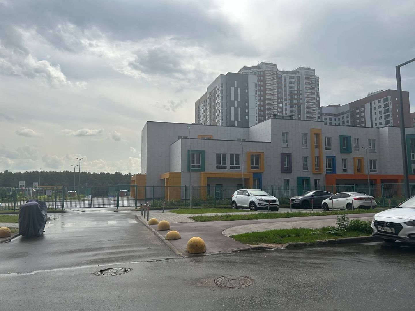 торговля алкоголем, продажа спиртного вблизи объектов образования, алкомаркеты возле школ и садов, незаконная торговля алкогольной продукцией, рейд по торговле алкоголем, южная битца, ленинский округ,