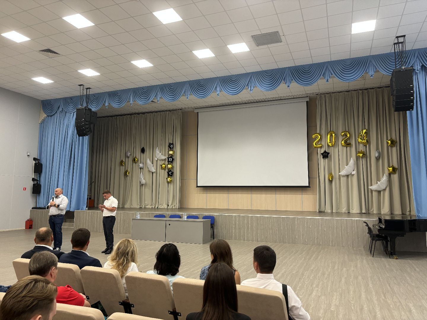 расселение аварийного жилья, реновация, выездная администрация, выездная администрация балашиха, микрорайон кучино,