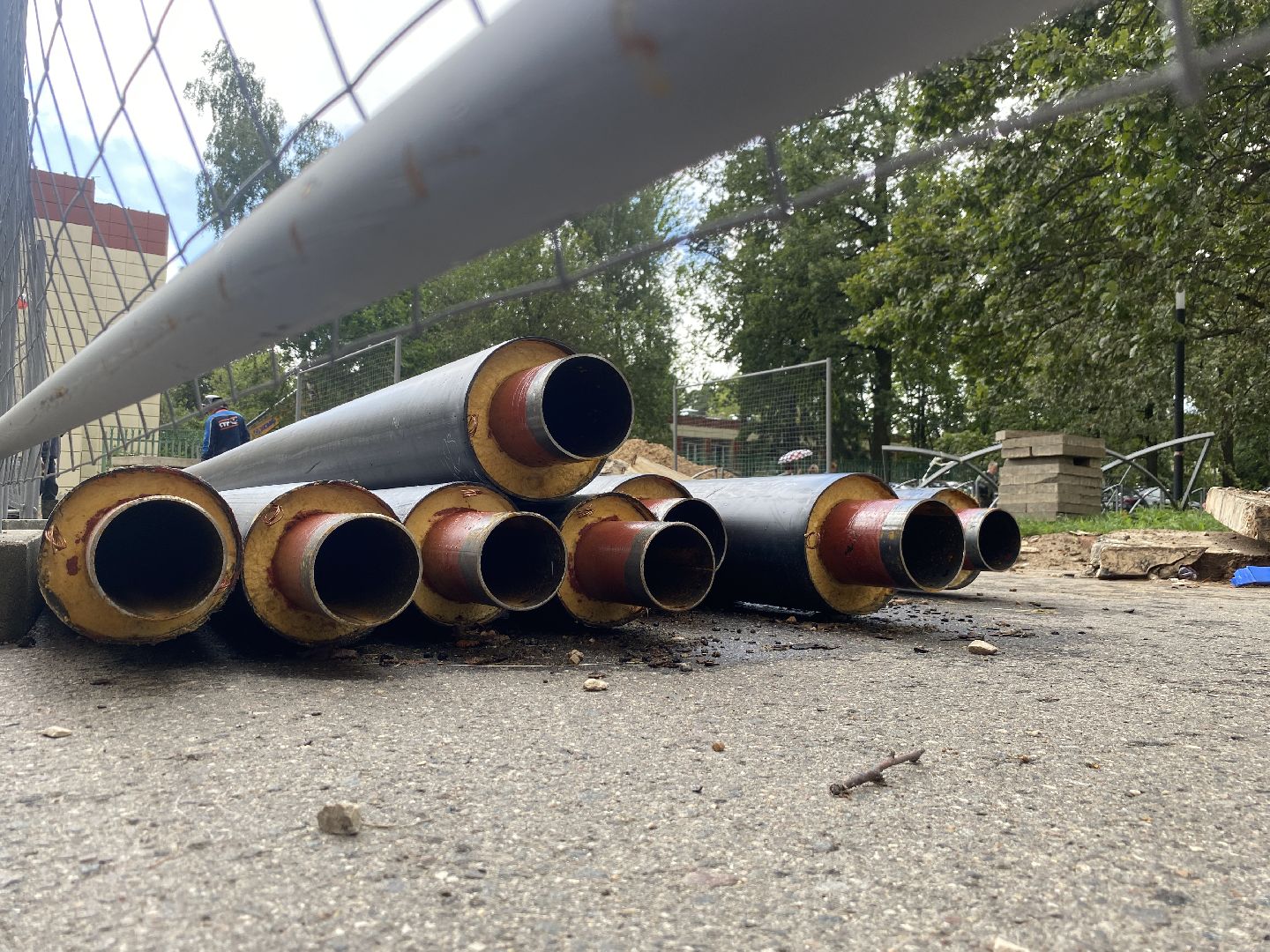 ремонт трубопровода, капремонт сетей отопления, капремонт сетей во власихе, отопление школа Попова, замена труб отопления,