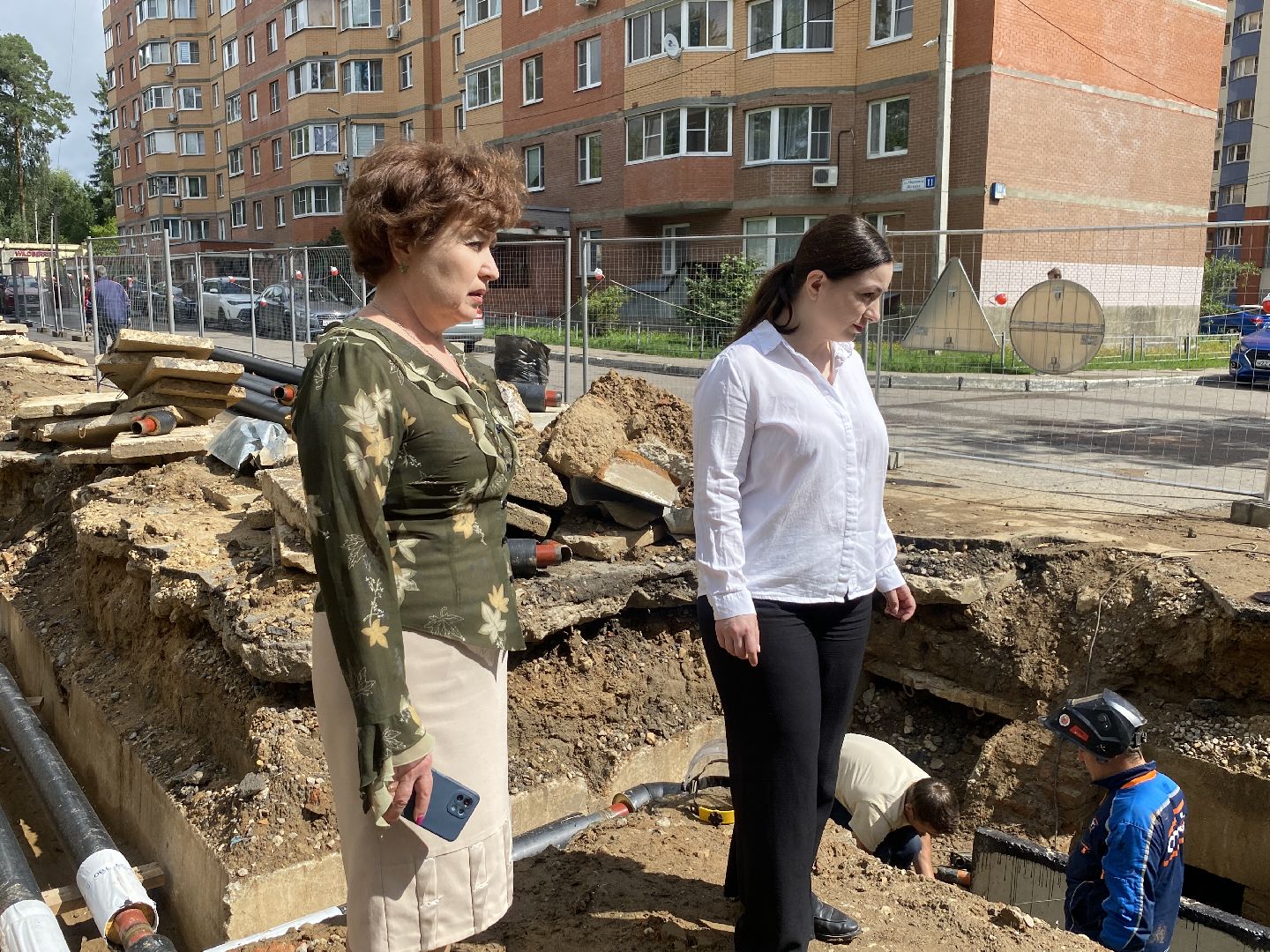 ремонт трубопровода, капремонт сетей отопления, капремонт сетей во власихе, отопление школа Попова, замена труб отопления,