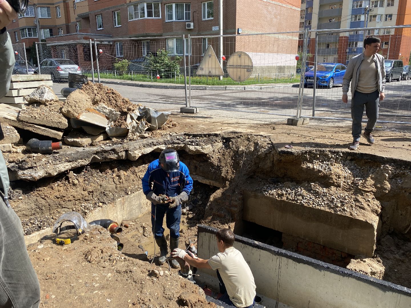 ремонт трубопровода, капремонт сетей отопления, капремонт сетей во власихе, отопление школа Попова, замена труб отопления,