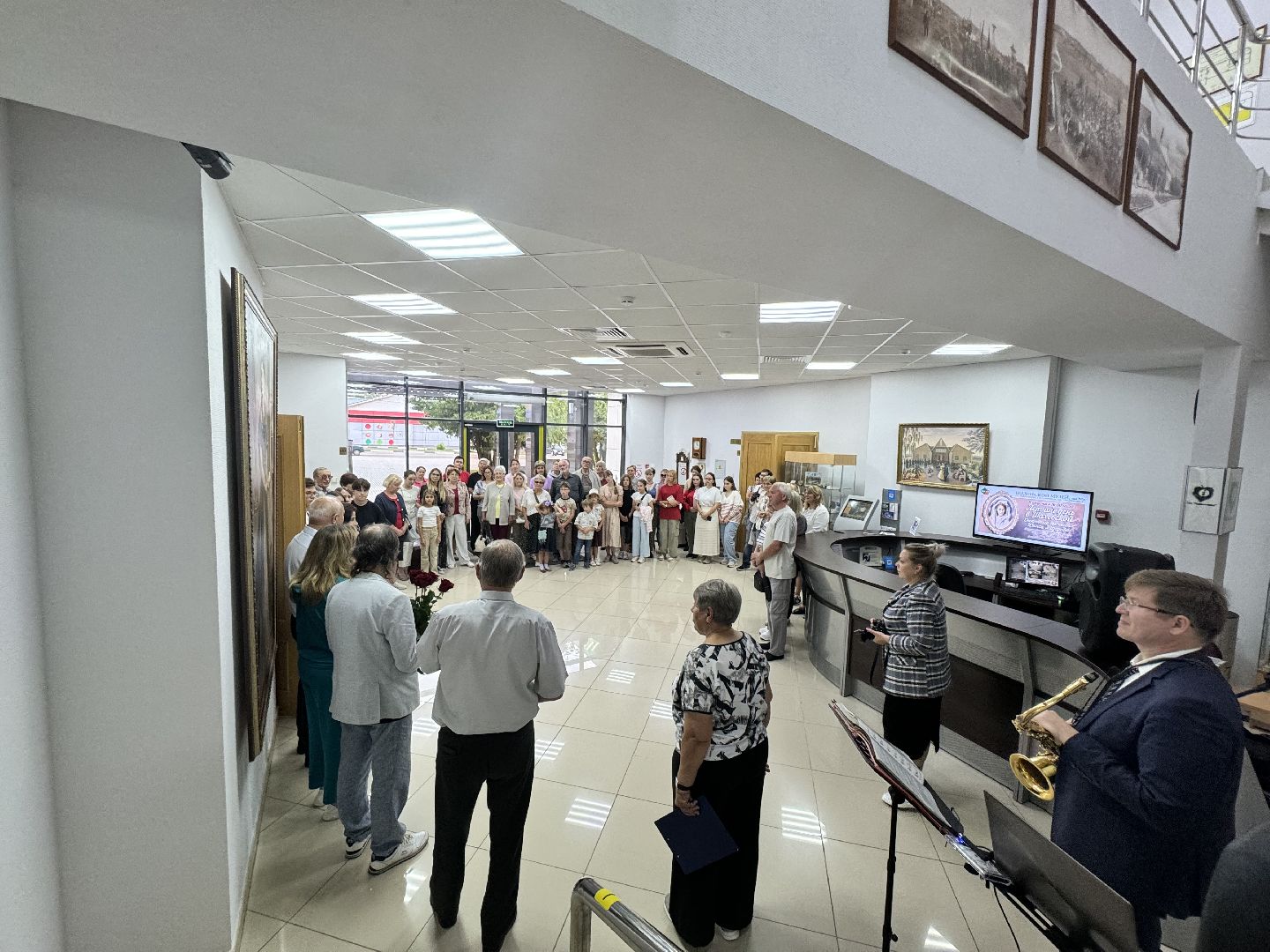 выставка, открытие выставки, заслуженный художник, культура,