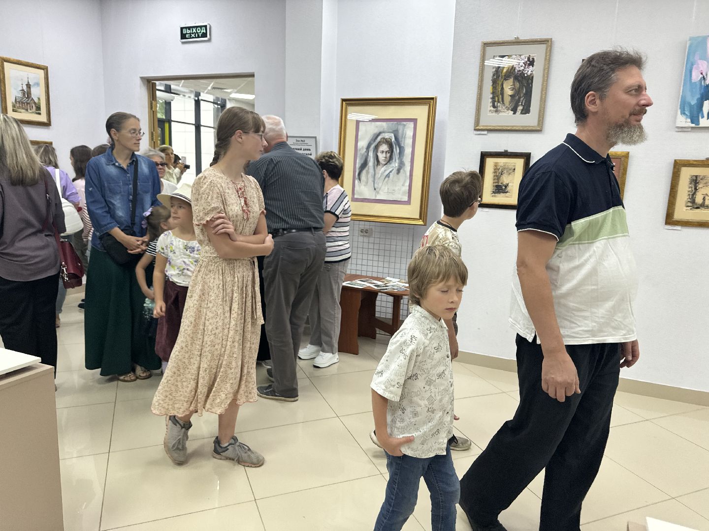 выставка, открытие выставки, заслуженный художник, культура,