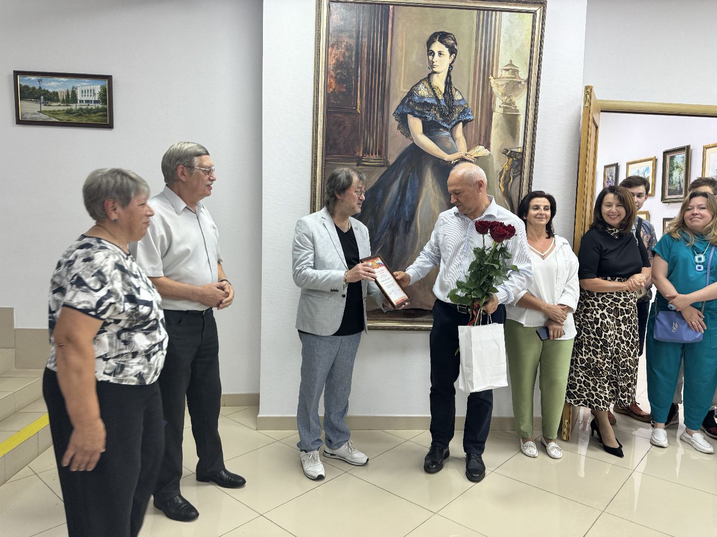 выставка, открытие выставки, заслуженный художник, культура,