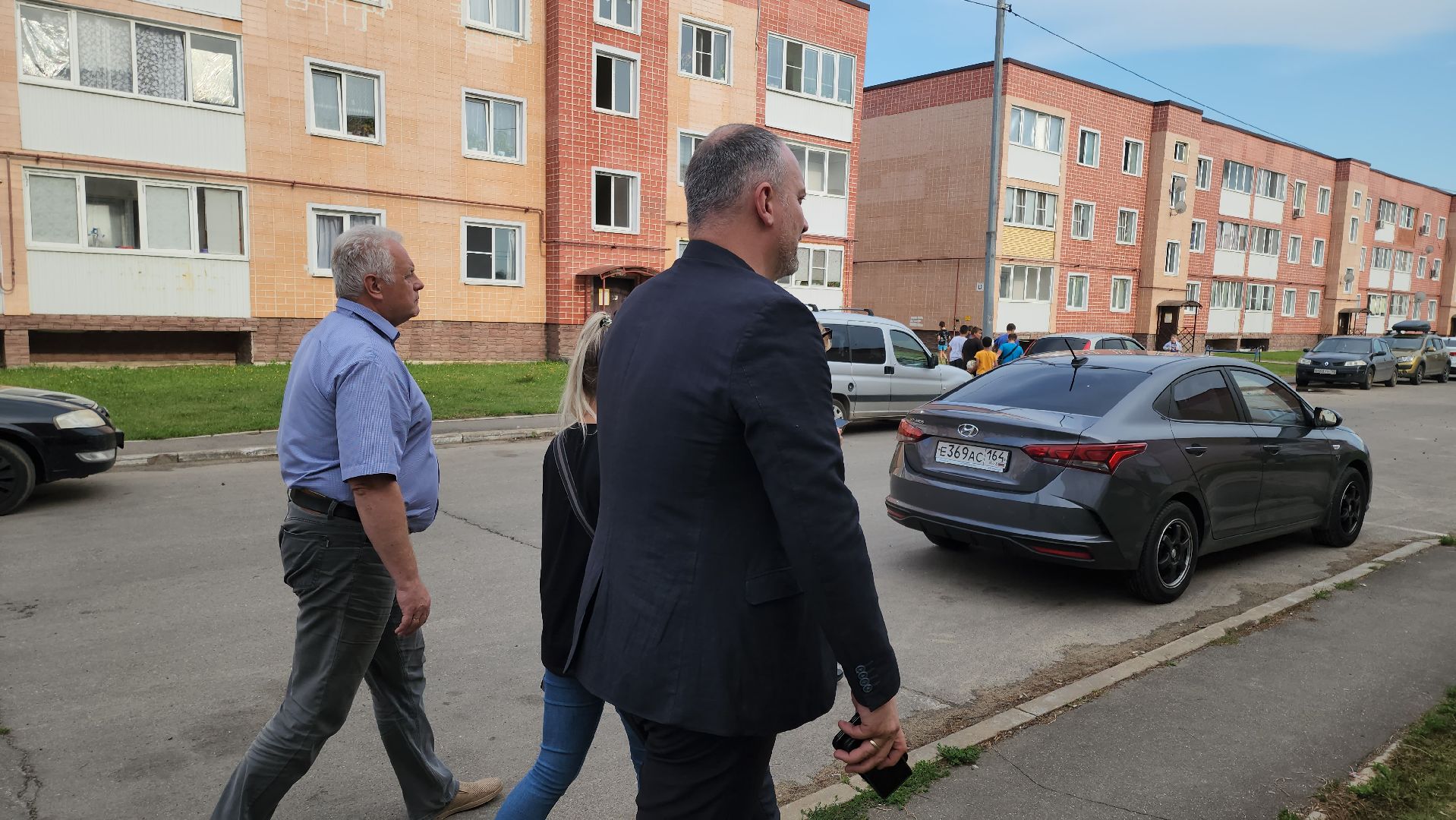 кашира, обход территорий, жк березовая роща, уборка территорий, футбольная площадка,