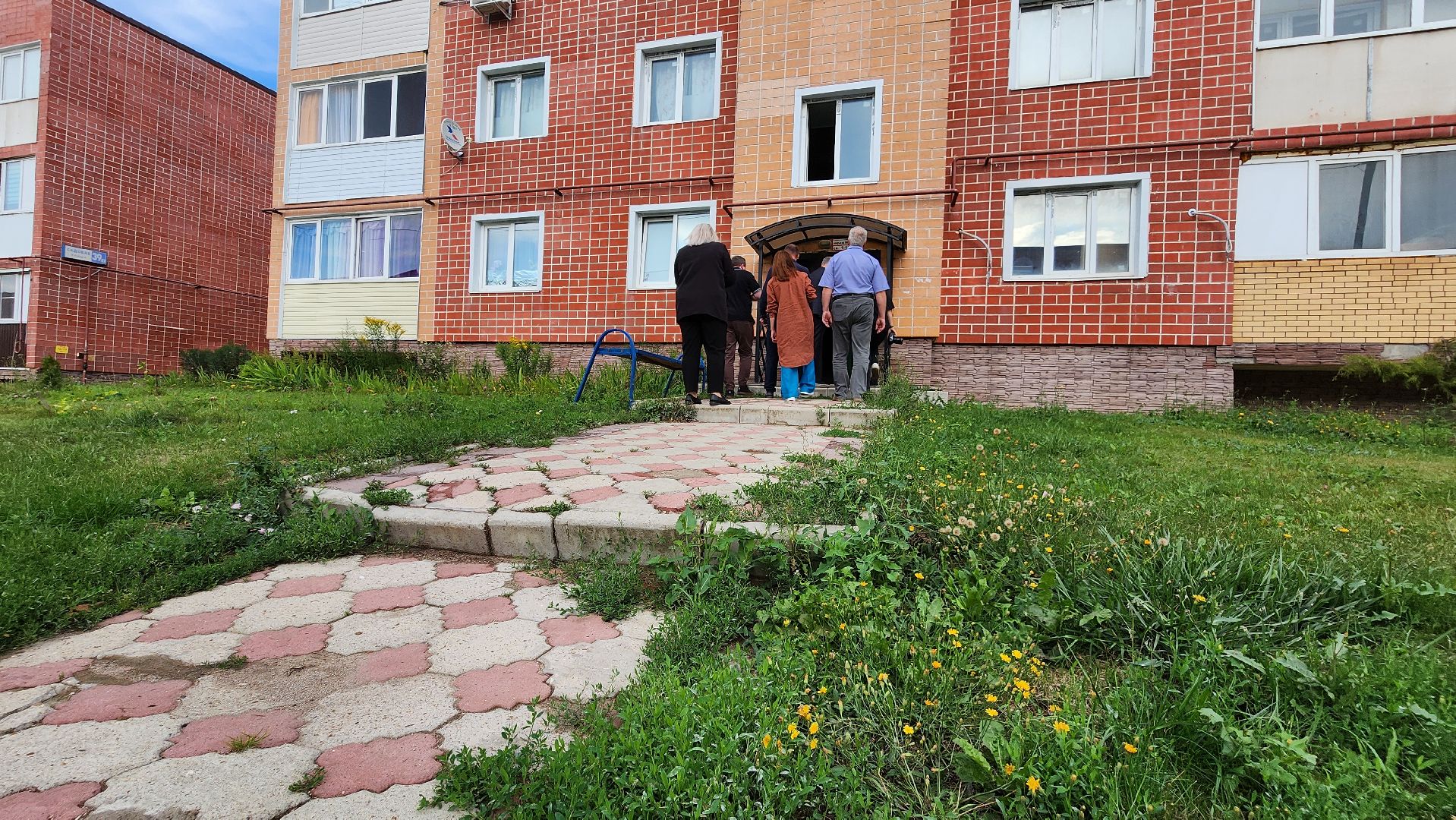 кашира, обход территорий, жк березовая роща, уборка территорий, футбольная площадка,