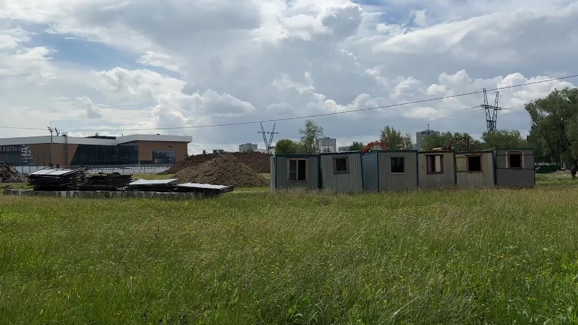 Реутов, спорт, реконструкция, футбольное поле, трибуны, игры, строительство,