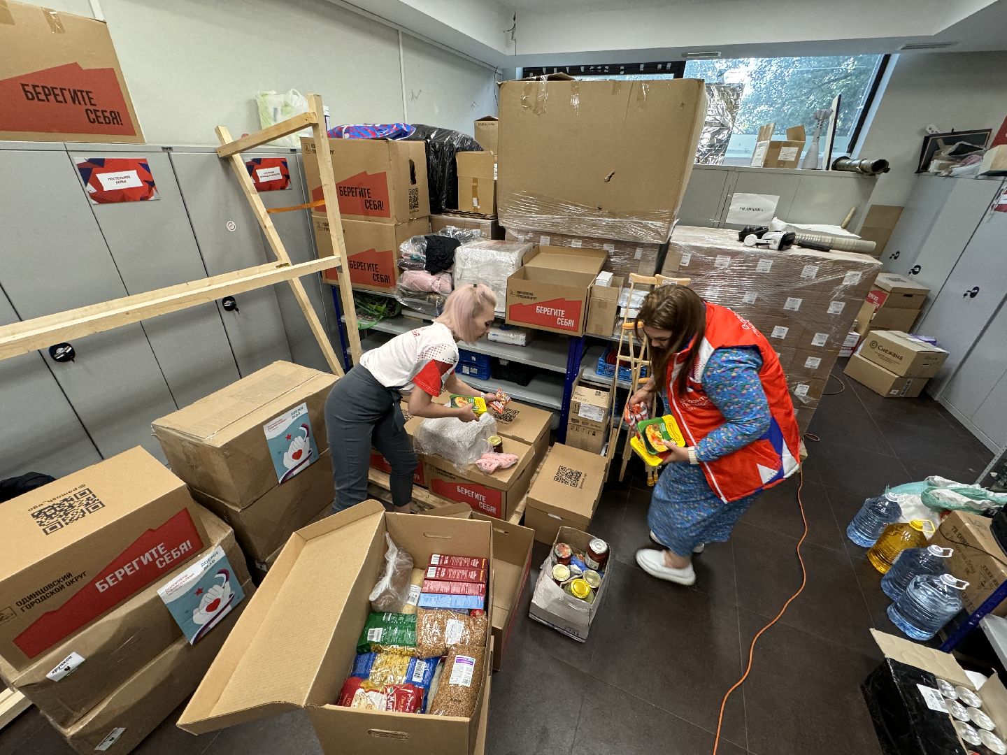 волонтеры подмосковья, помощь курску, Одинцово, пункт гуманитарной помощи,
