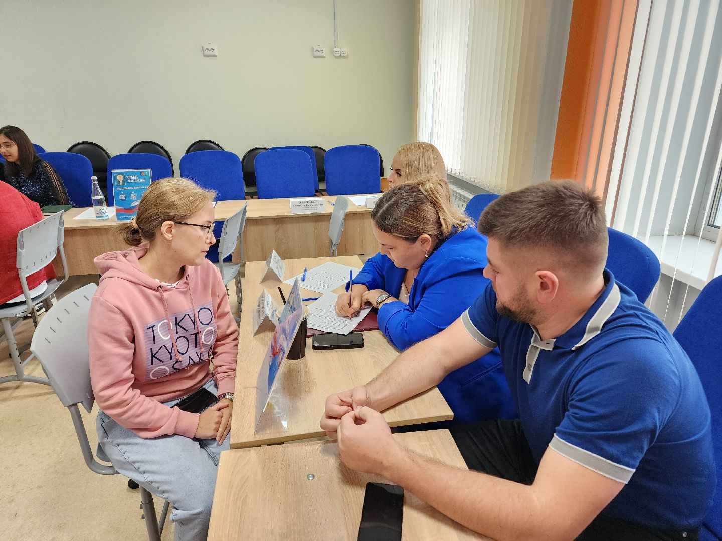 Чехов, поселок Столбовая, деревня Змеевка, выездная администрация, встреча с жителями, обращения граждан, железнодорожный переезд, заторы, пробки, 283 км,