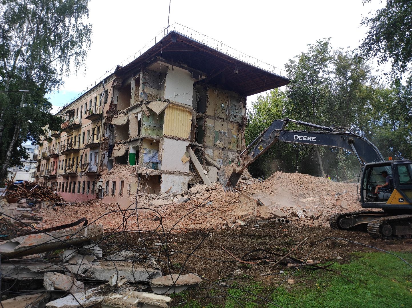 снос здания, аварийное жилье, аварийный дом, мытищи,