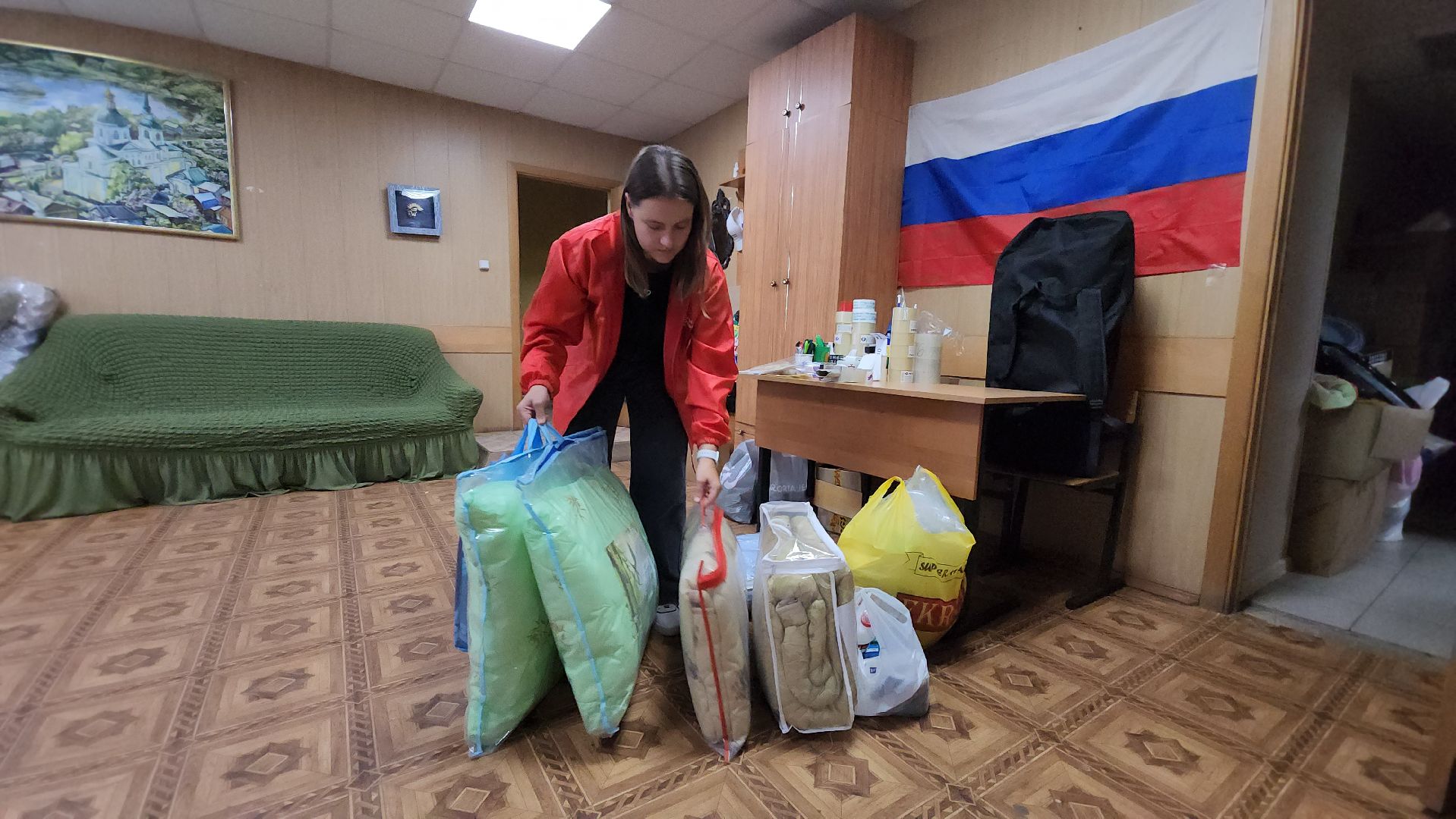 гуманитаная помощь, Лобня, волонтеры подмосковья,