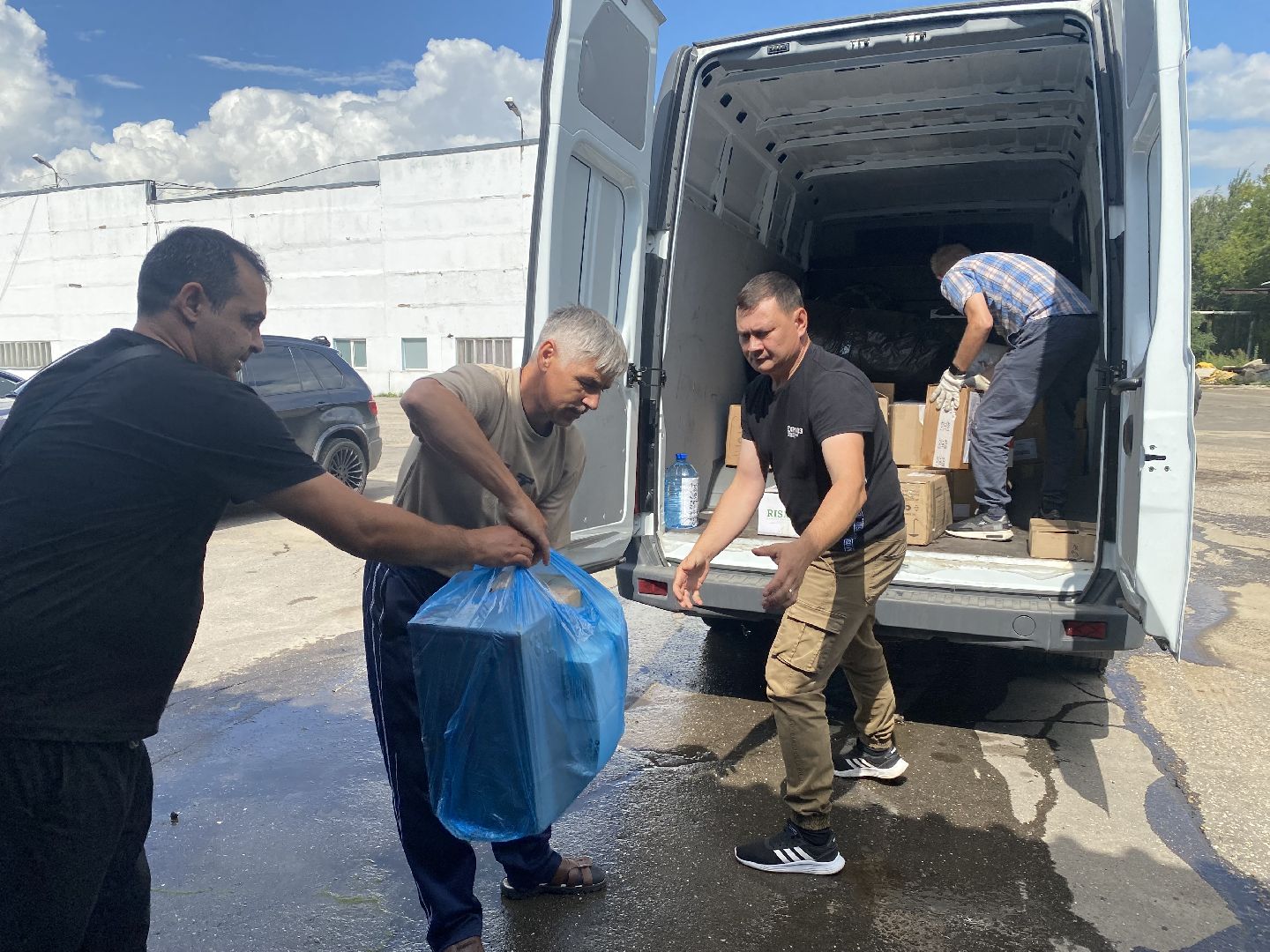 Гуманитарная помощь, Домодедово, Помощь Курску, Волонтеры Подмосковья, Подмосковье, МАП 3, Автопредприятие,