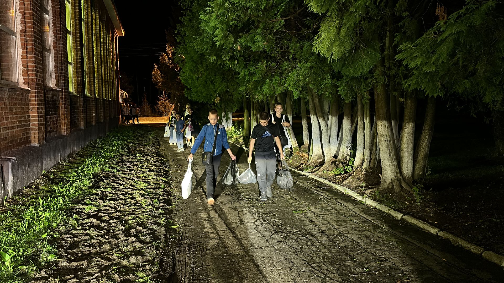 Клин, общество, дети, помощь, волонтеры, Белгород, беженцы, Подмосковье,