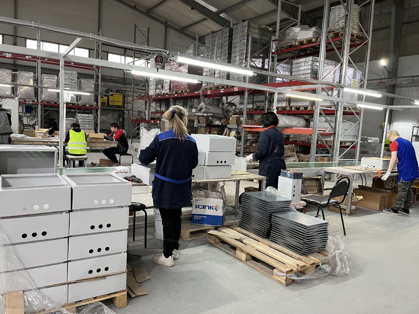 Шаховская, предприятие, завод