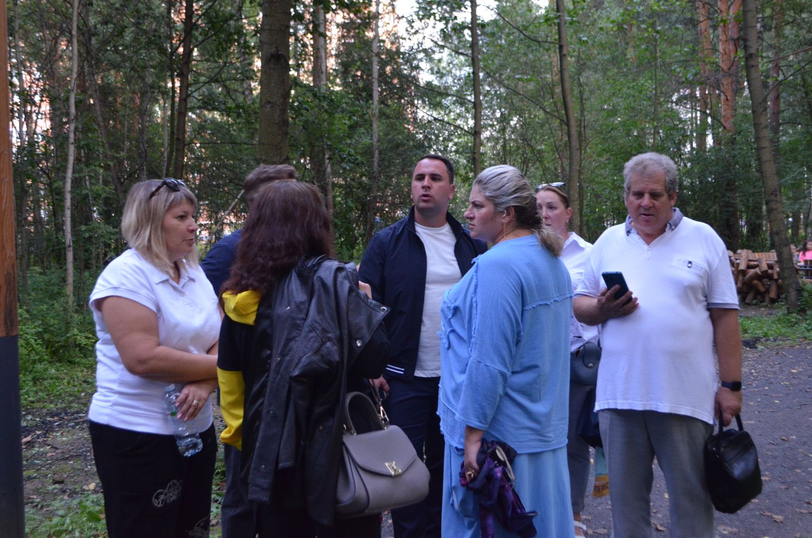 люберцы, глава администрации Люберец Владимир Волков, парк Лесная опушка, выездная администрация,