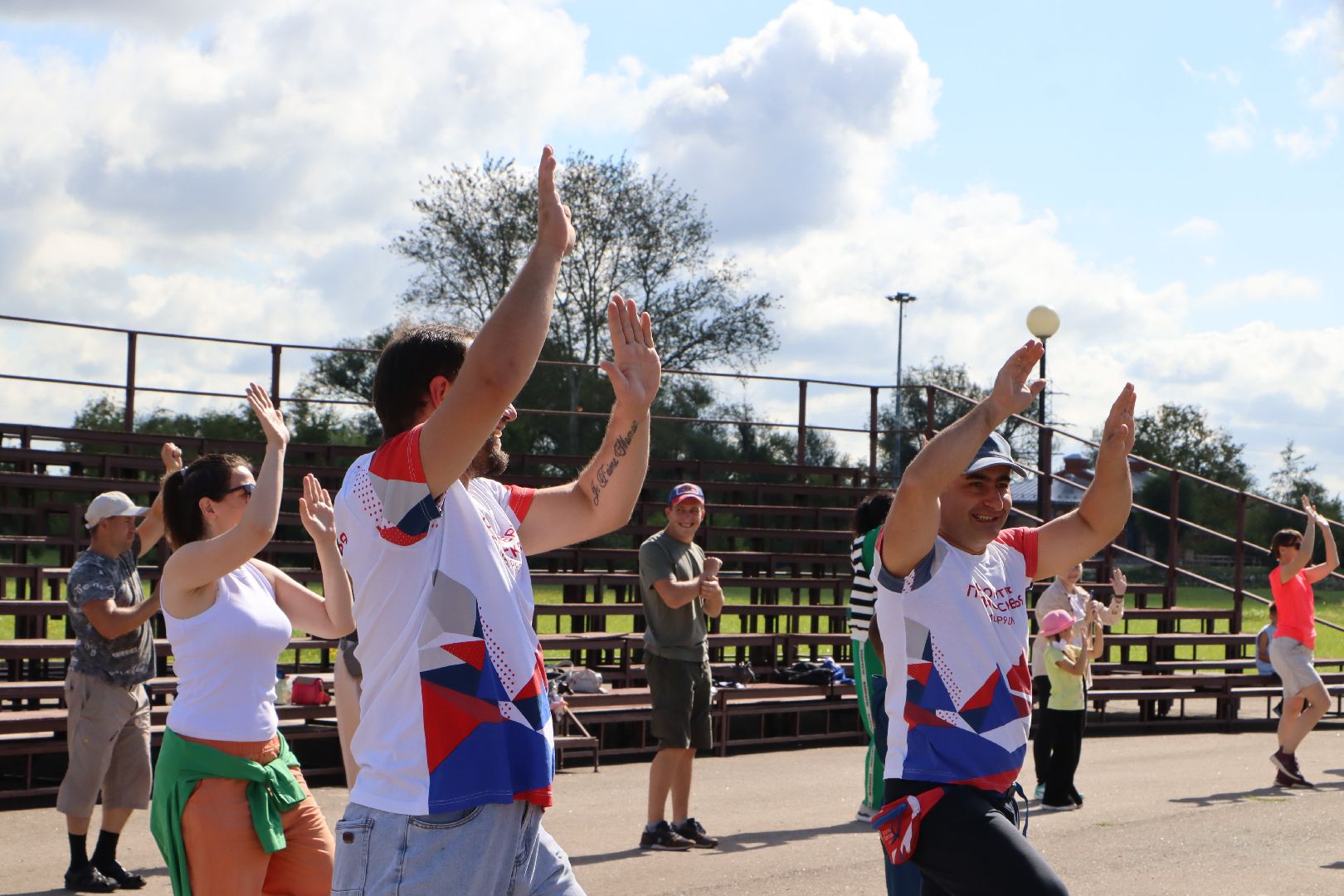 День физкультурника, парк Серебряный, Серебряные Пруды, зарядка,