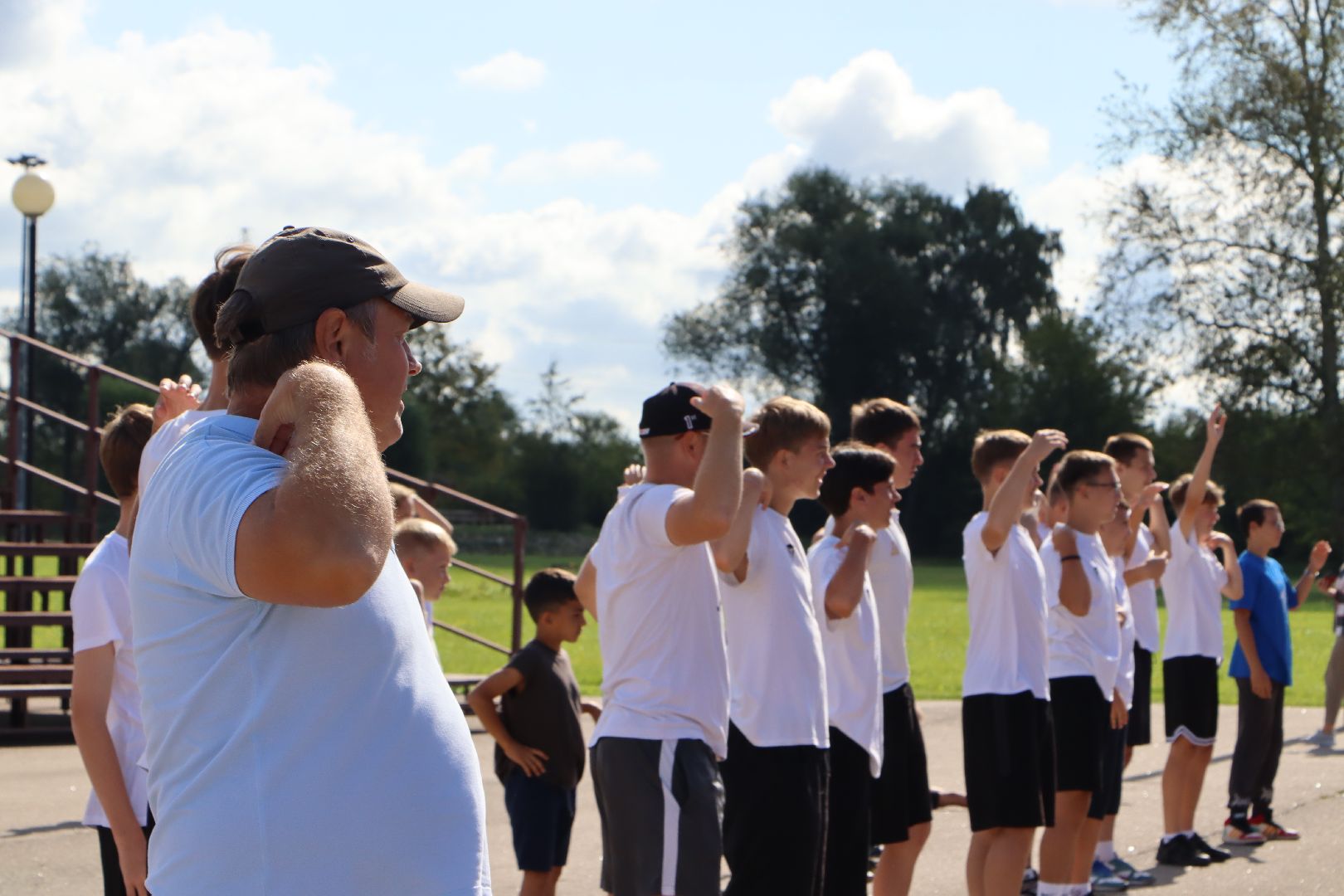 День физкультурника, парк Серебряный, Серебряные Пруды, зарядка,