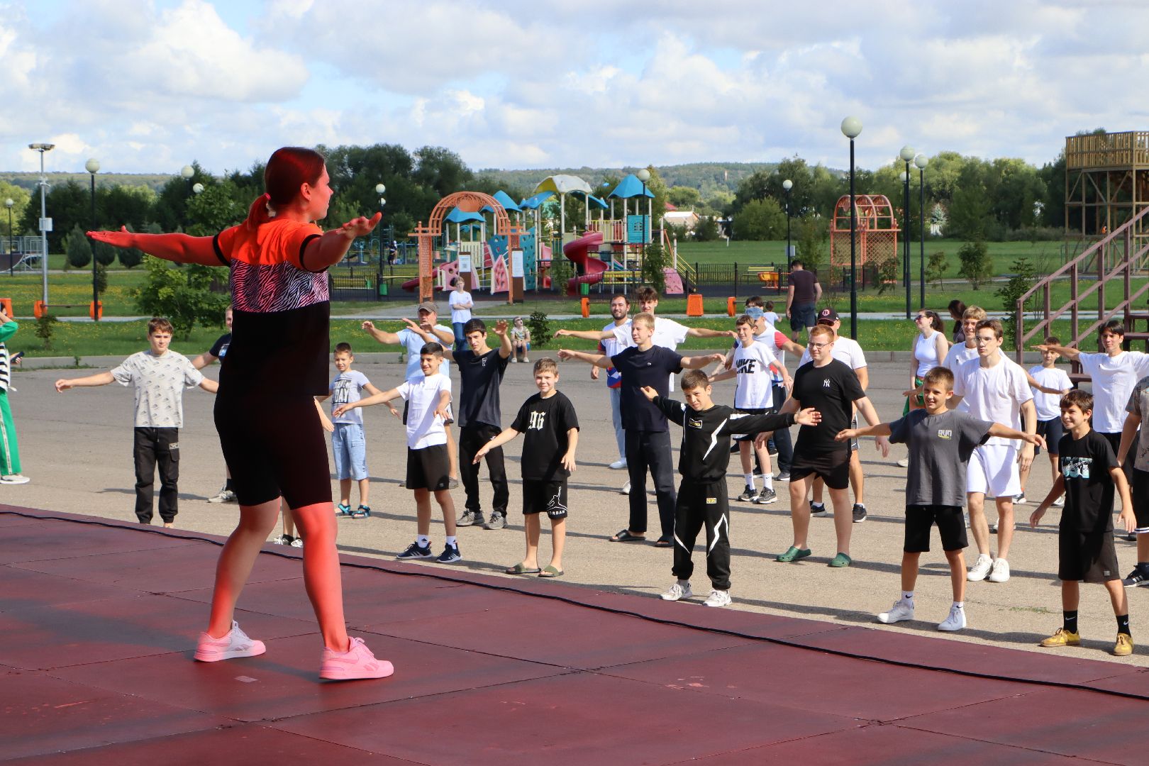 День физкультурника, парк Серебряный, Серебряные Пруды, зарядка,