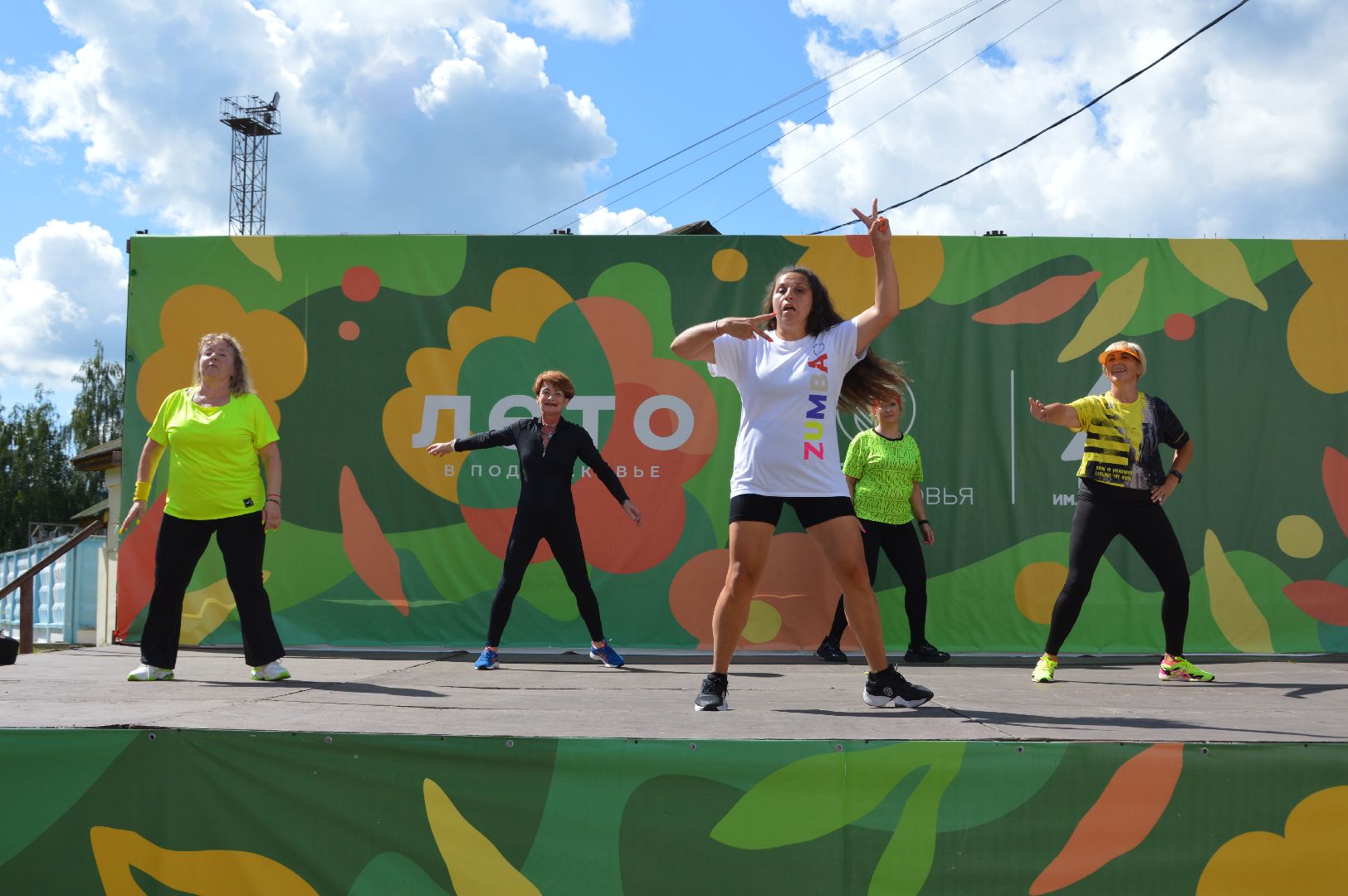 зумба, шатура, мастер-класс по зумба, культурная шатура, день физкультурника,вертикалки, вертикальное видео,