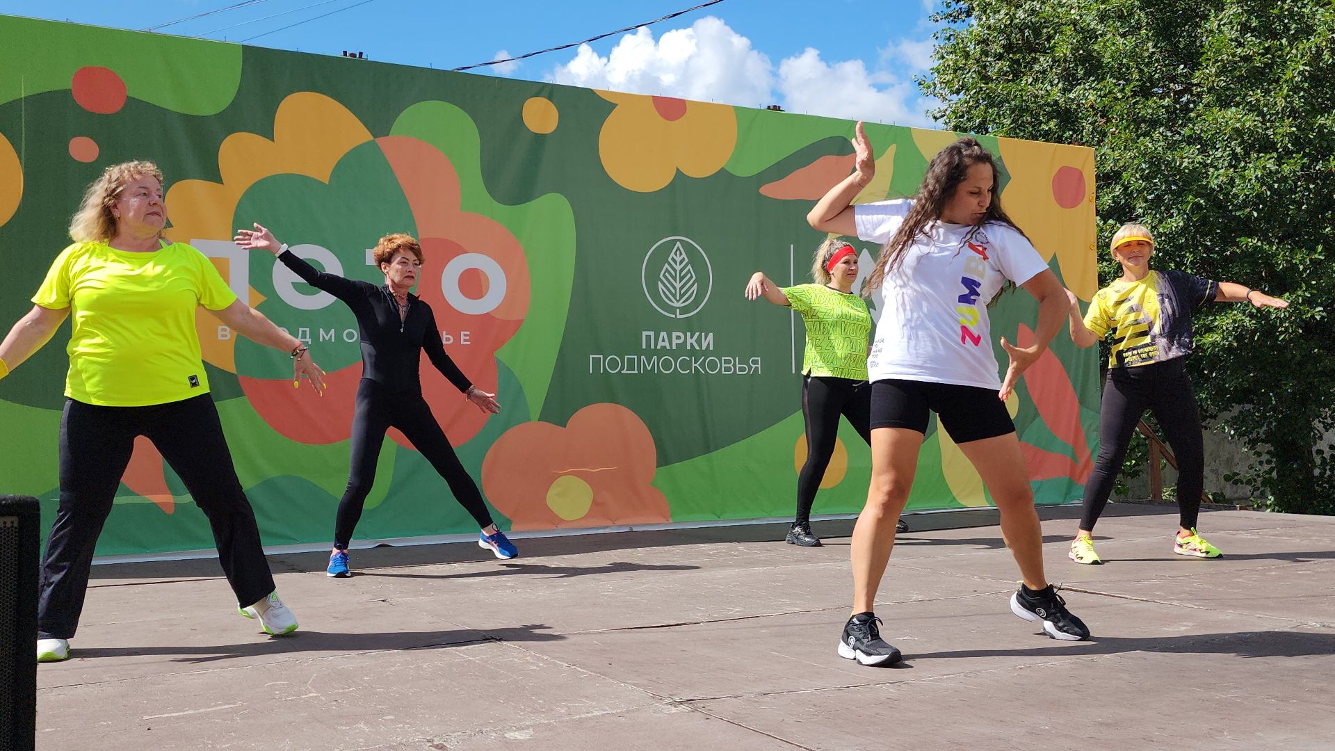 зумба, шатура, мастер-класс по зумба, культурная шатура, день физкультурника,вертикалки, вертикальное видео,