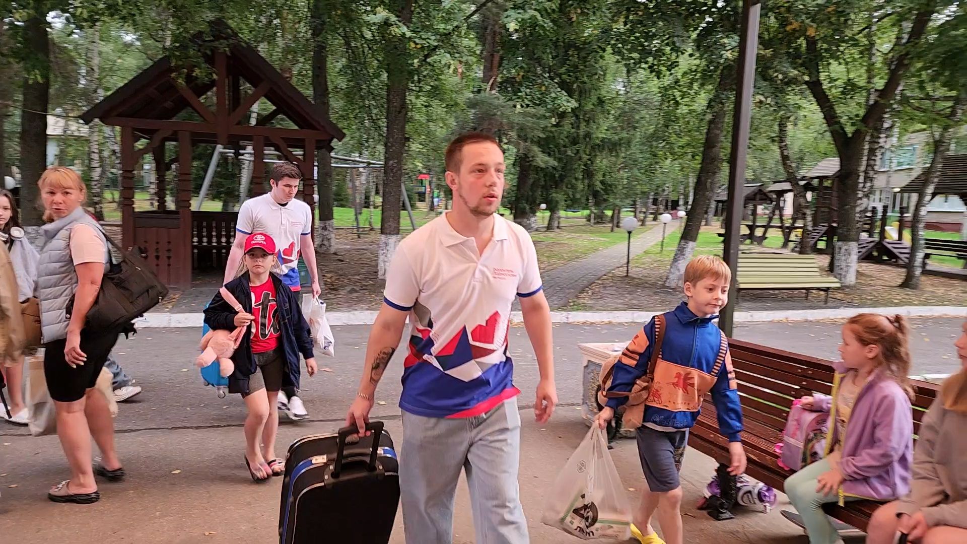 Курская область, Волонтеры Подмосковья, Помощь жителям Курской области, Автобусы из Курской области,