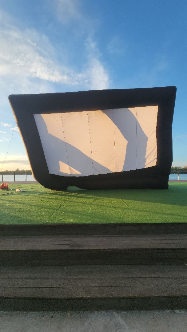 долгопрудный, юсуповский сквер, водная сцена, кинопоказ, день города,