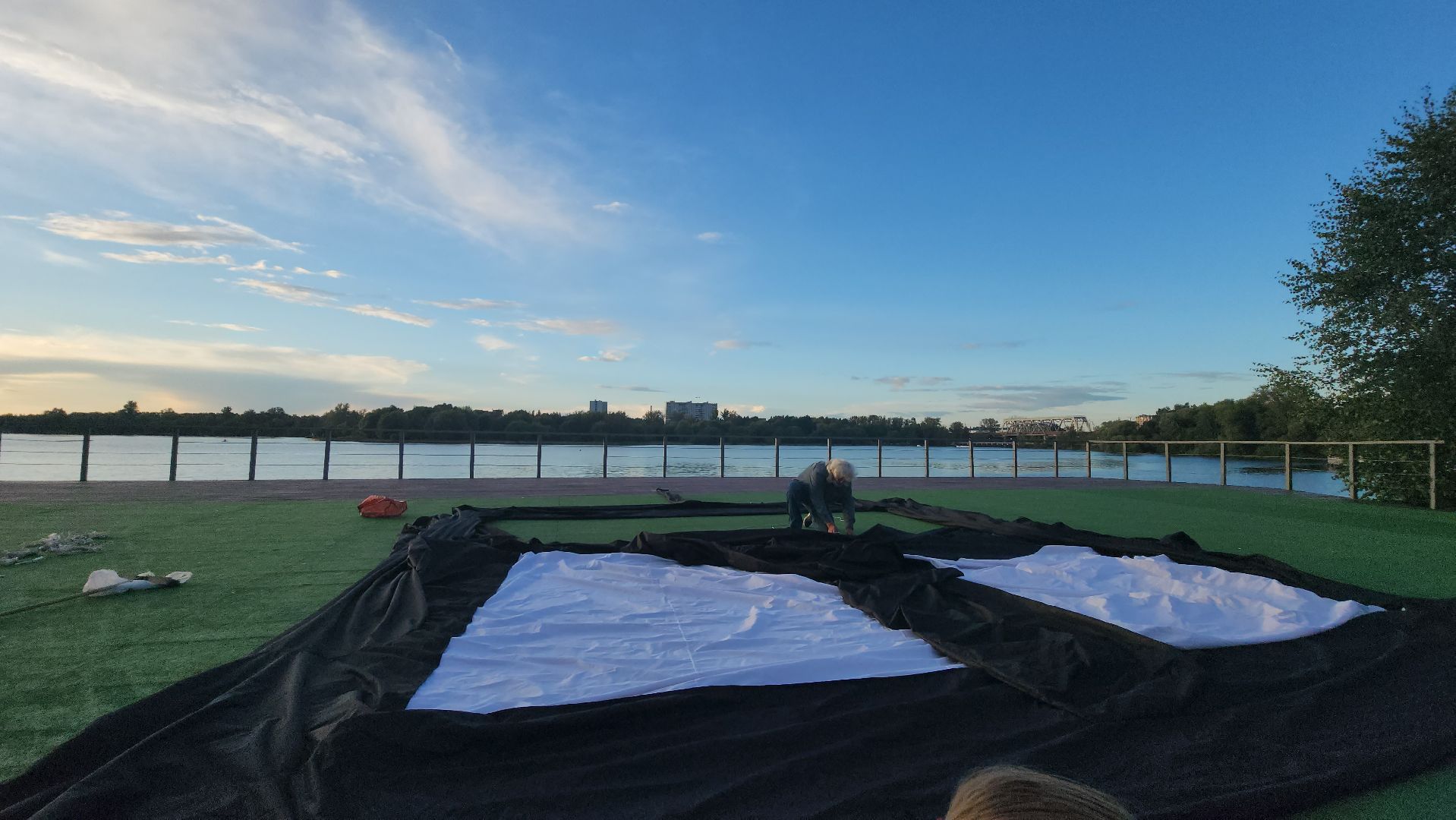 долгопрудный, юсуповский сквер, водная сцена, кинопоказ, день города,