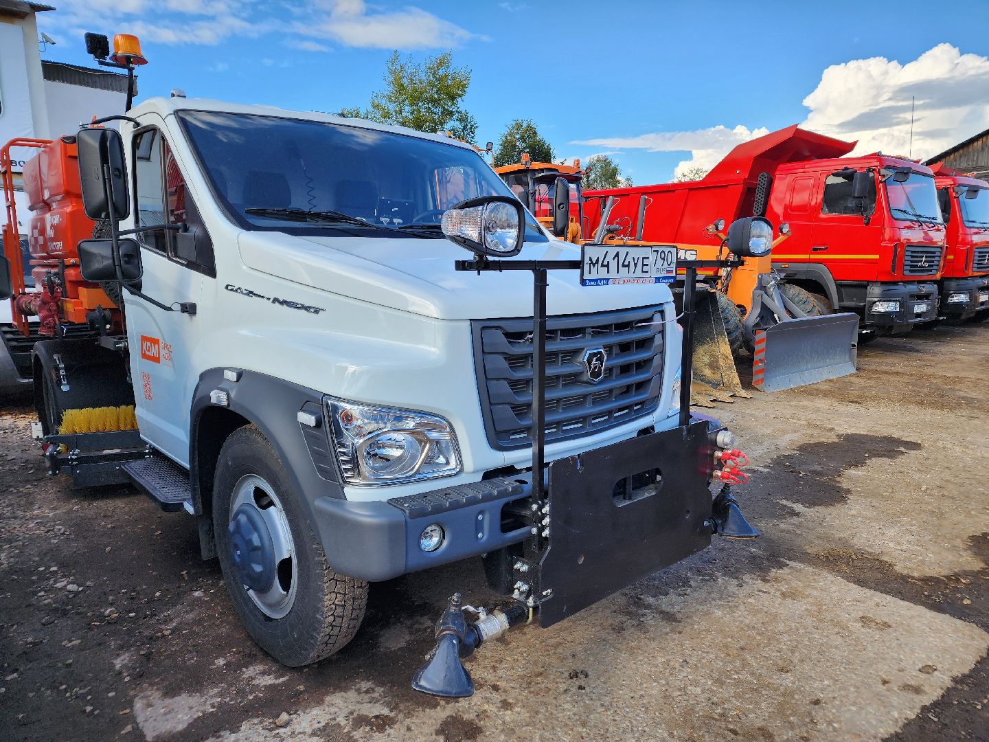 Чехов, МБУ Чеховское благоустройство, спецтехника, дорожные машины, содержание территорий, новая техника,