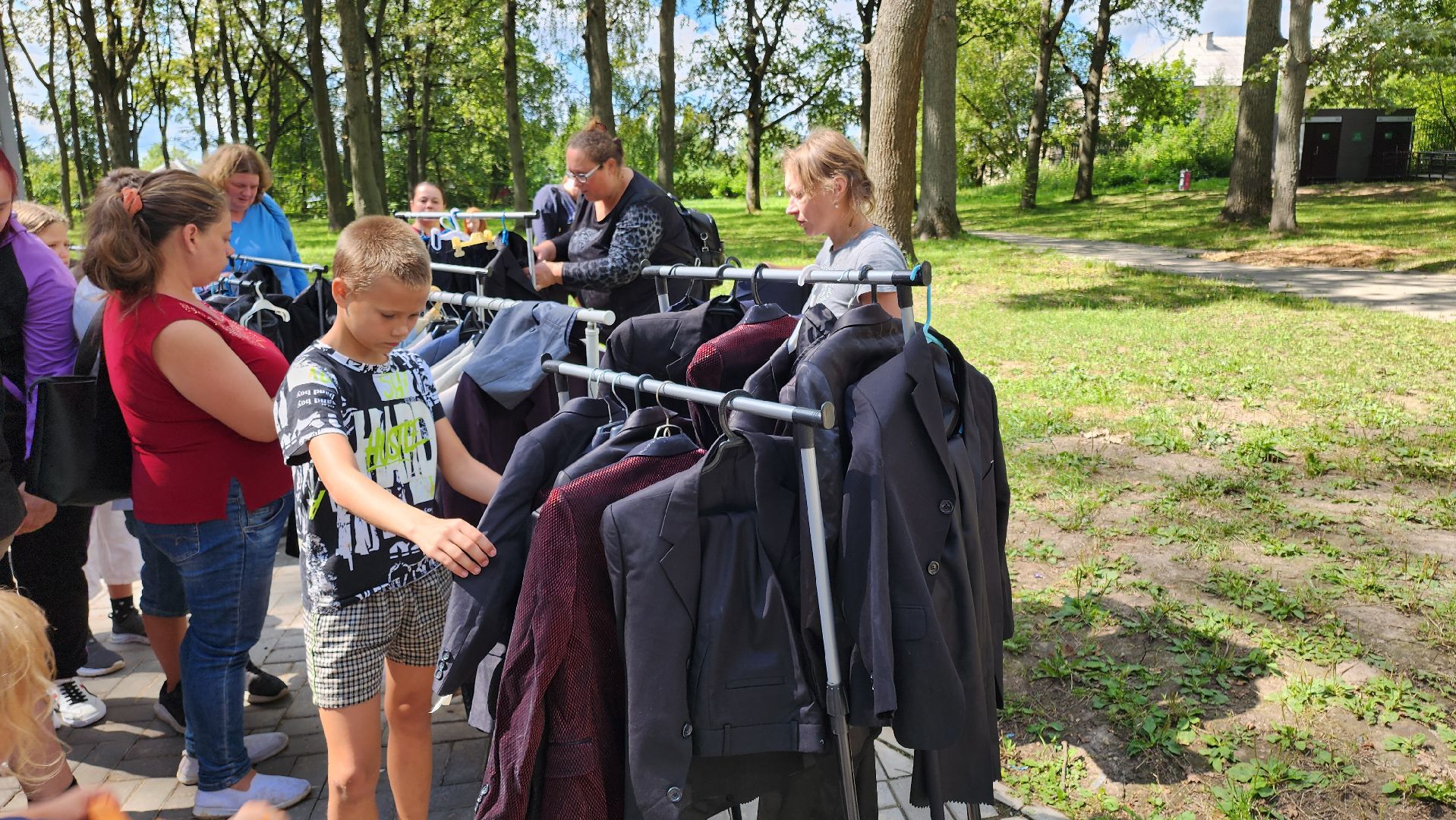 кашира, ожерелье, благотворительная ярмарка, школьная форма, многодетные семьи,