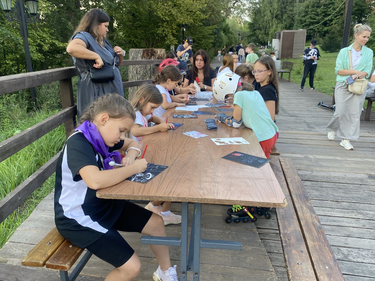 праздник двора, цветной бульвар власиха, благоустройство территории, чествование юбиляров, клумбы у домов,